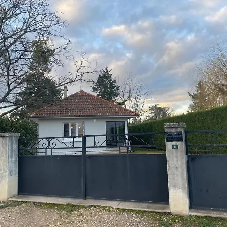 Holiday home Pavillon Renove Avec Jardin Arbore, Proche Centre-ville, Veranda, Parking, Wifi, Ideal Familles - Fr-1-489-417 Brout-Vernet