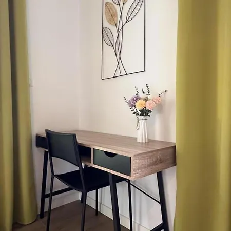 Maison Contemporaine Avec Jardin Au Calme, Proche Centre Village - Fr-1-489-417 * Brout-Vernet
